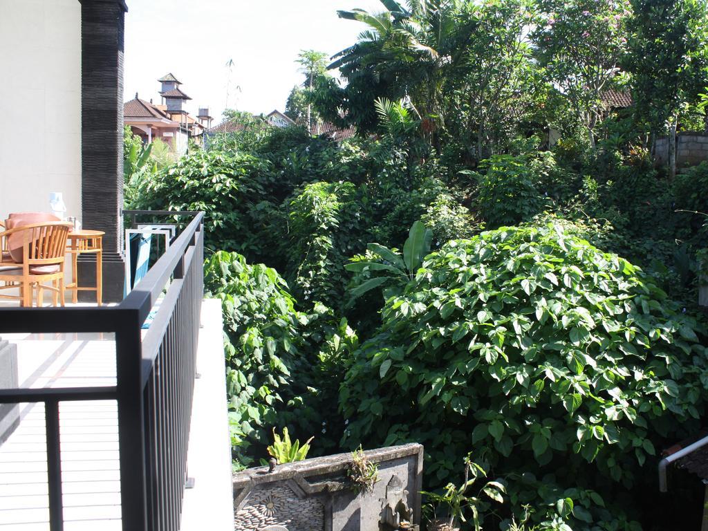 Raka House Accommodation Ubud Exterior foto